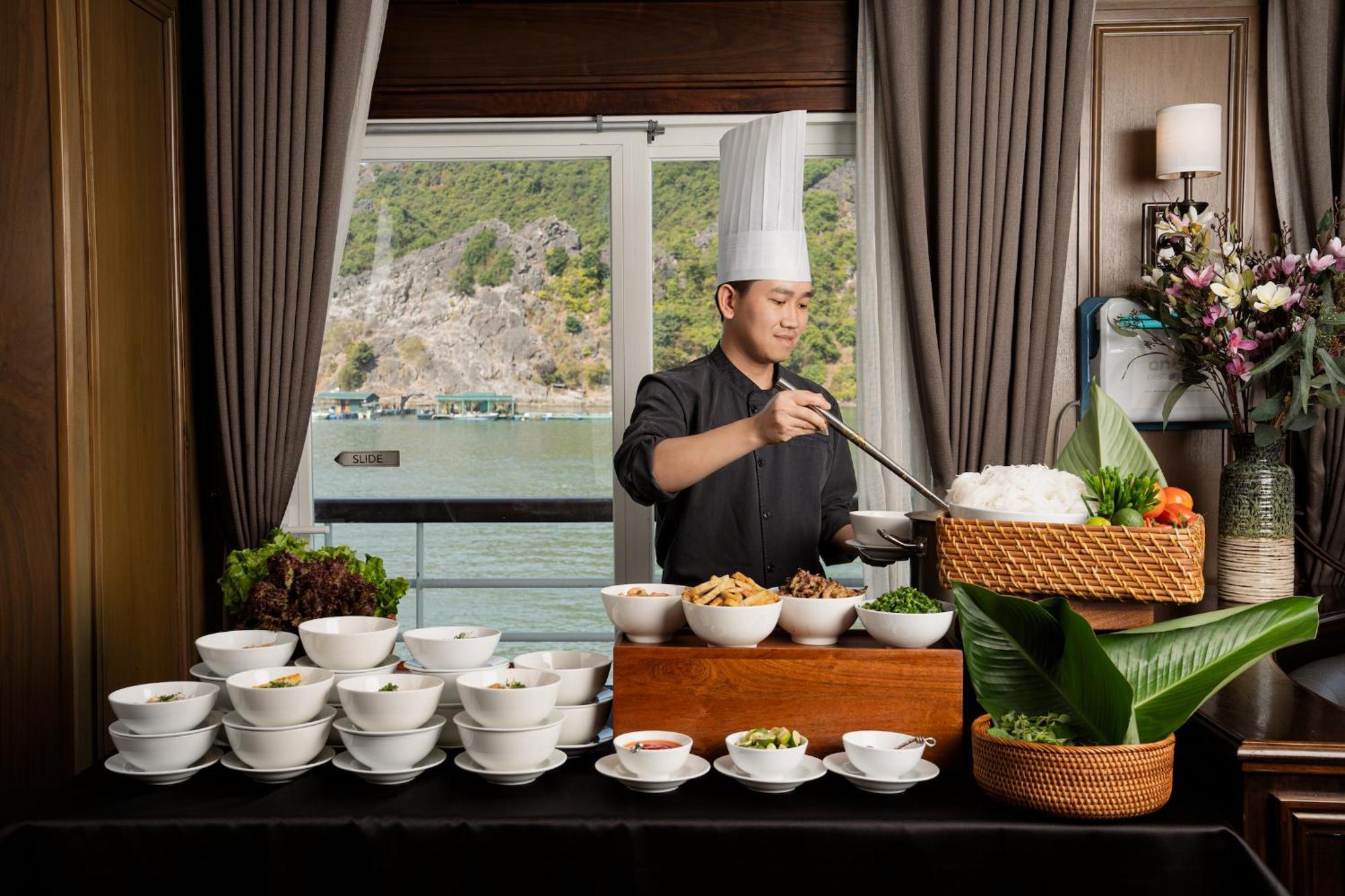 Hotel Ambassador Cruise Halong Bay à Hạ Long Extérieur photo
