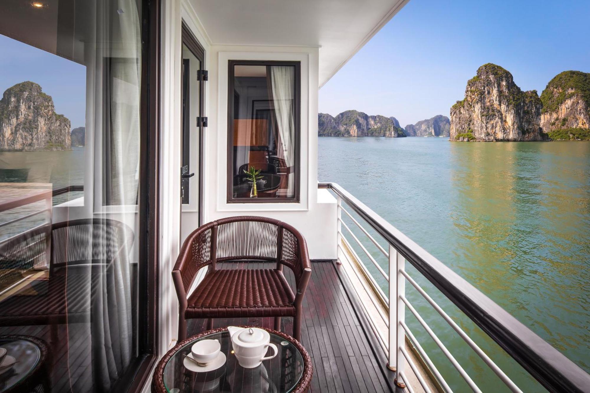 Hotel Ambassador Cruise Halong Bay à Hạ Long Extérieur photo