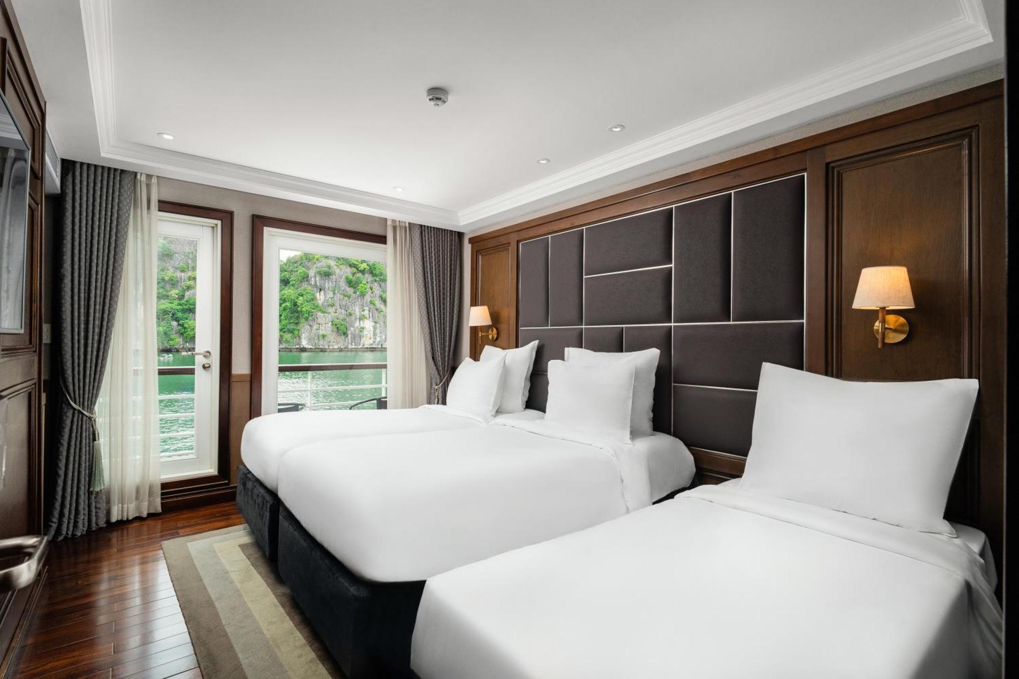 Hotel Ambassador Cruise Halong Bay à Hạ Long Extérieur photo