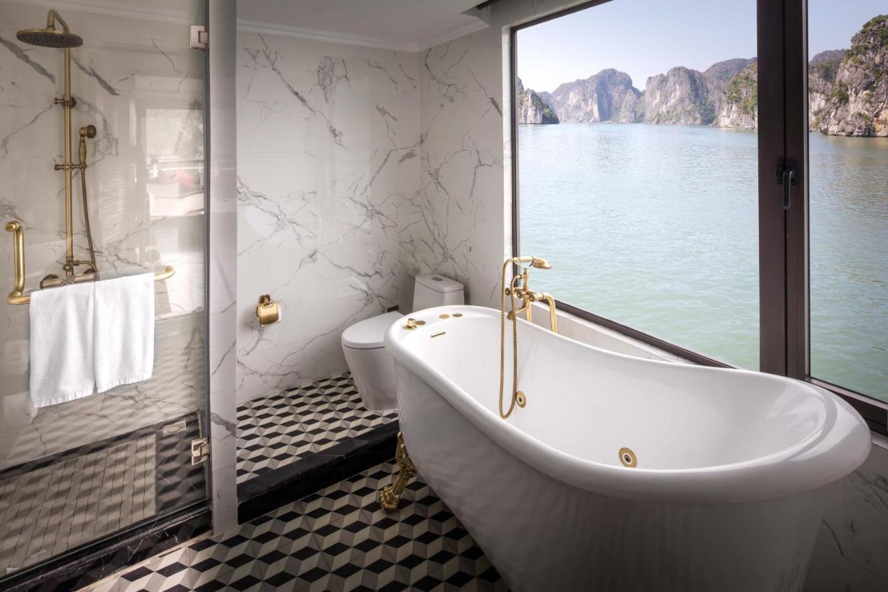Hotel Ambassador Cruise Halong Bay à Hạ Long Extérieur photo