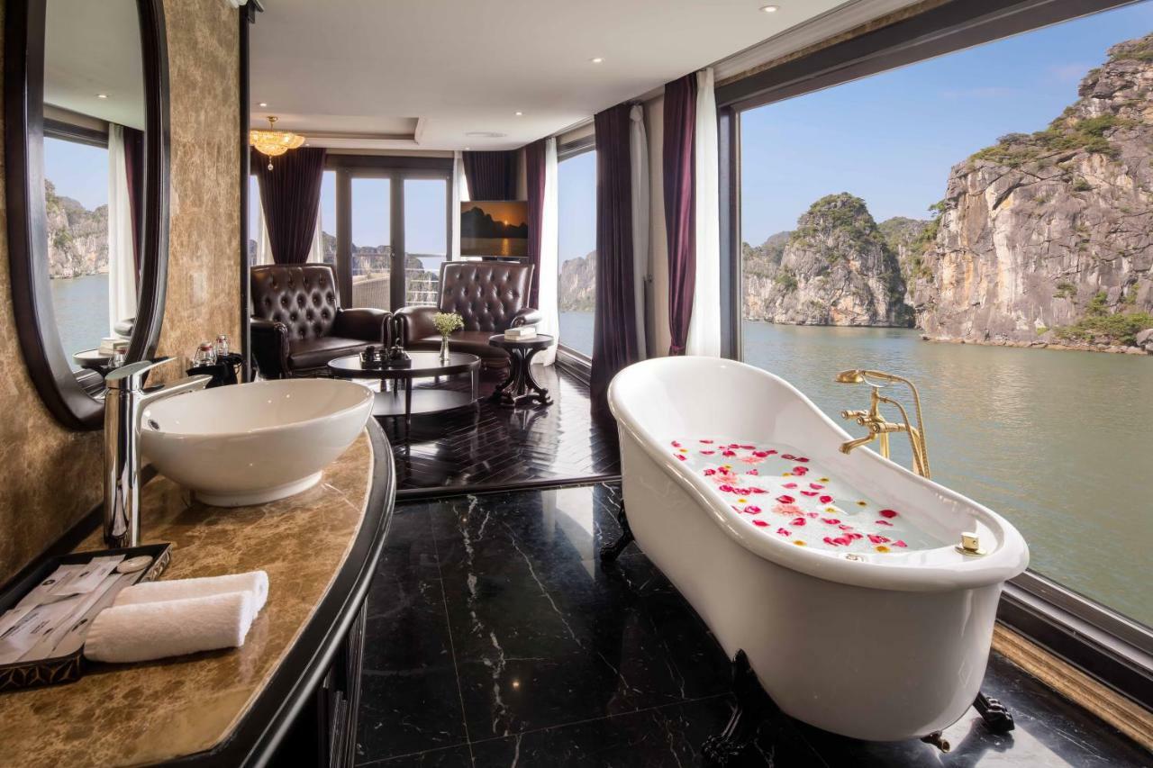 Hotel Ambassador Cruise Halong Bay à Hạ Long Extérieur photo